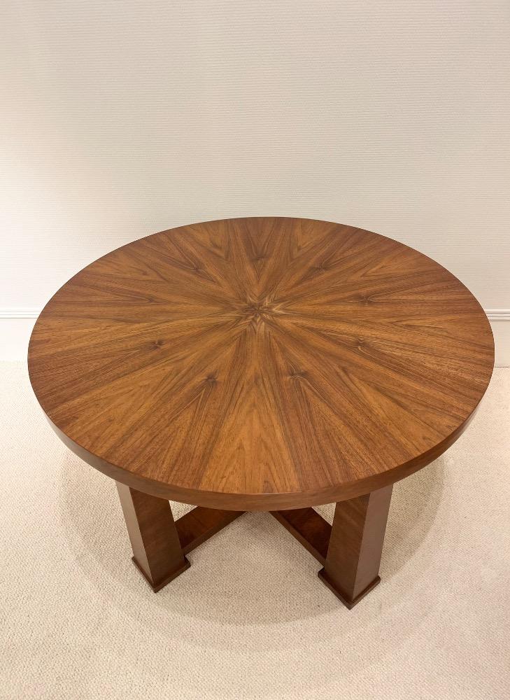 Large walnut guéridon. France circa 1950-60.