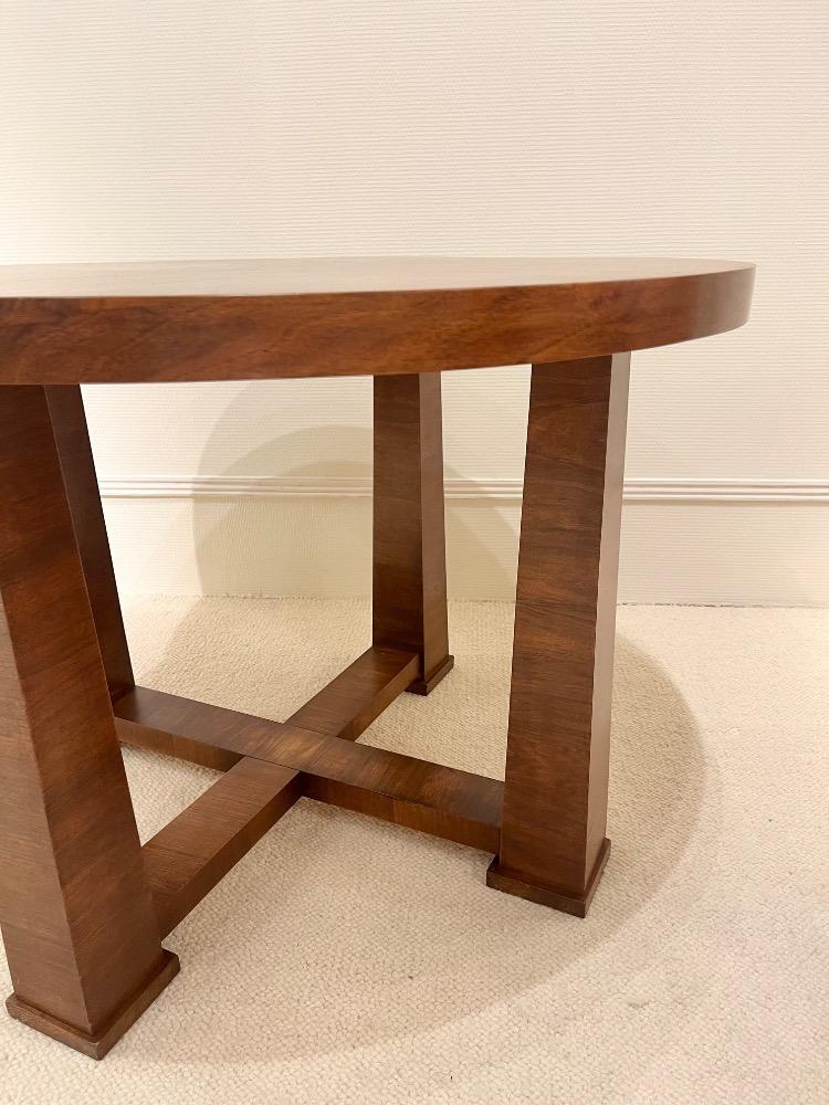 Large walnut guéridon. France circa 1950-60.