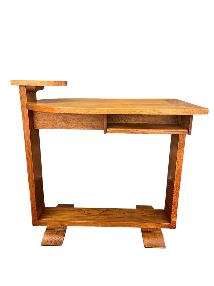 Oak modernist desk. France circa 1930.