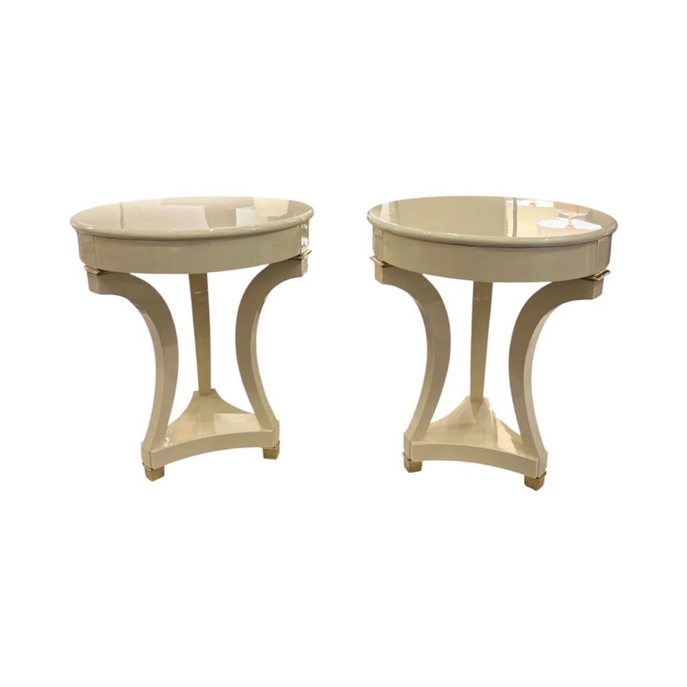 Pair of lacquered guéridons. France circa 1970.
